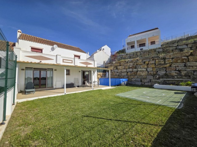 2 Schlafzimmer Villa in Casares Playa