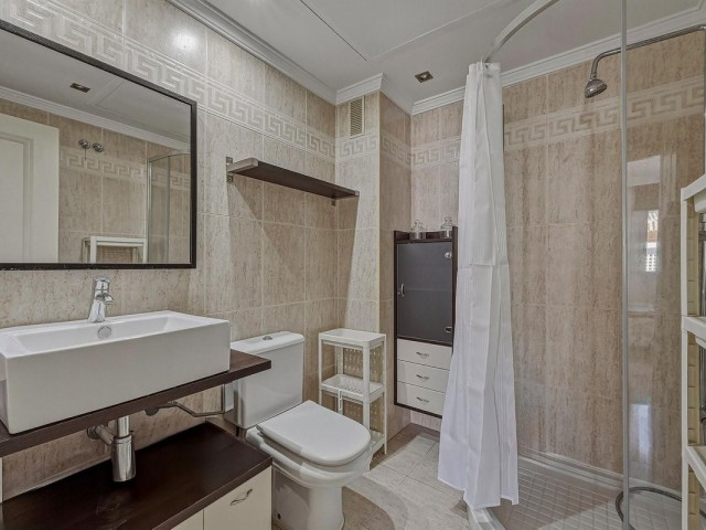 Appartement avec 3 Chambres  à Nagüeles