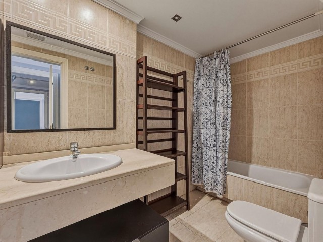 Appartement avec 3 Chambres  à Nagüeles