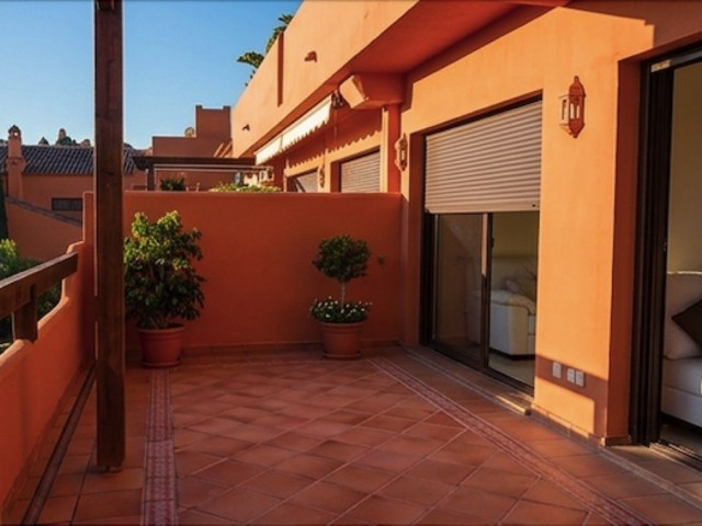 2 Sovrums Lägenhet i Estepona