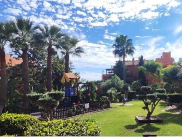 2 Sovrums Lägenhet i Estepona