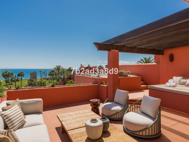 Kattohuoneisto New Golden Mile