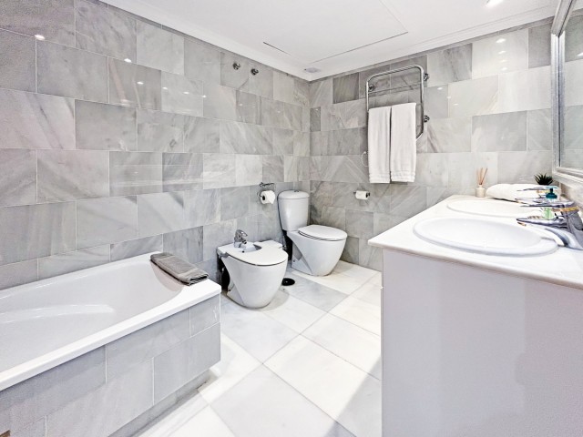 Appartement avec 2 Chambres  à Puerto Banús