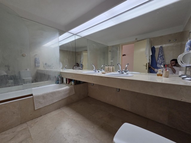 4 Sovrums Lägenhet i Marbella