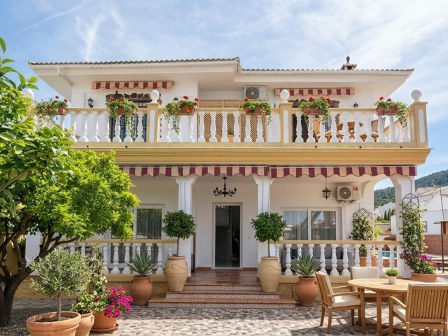 Villa avec 5 Chambres  à Alhaurín de la Torre