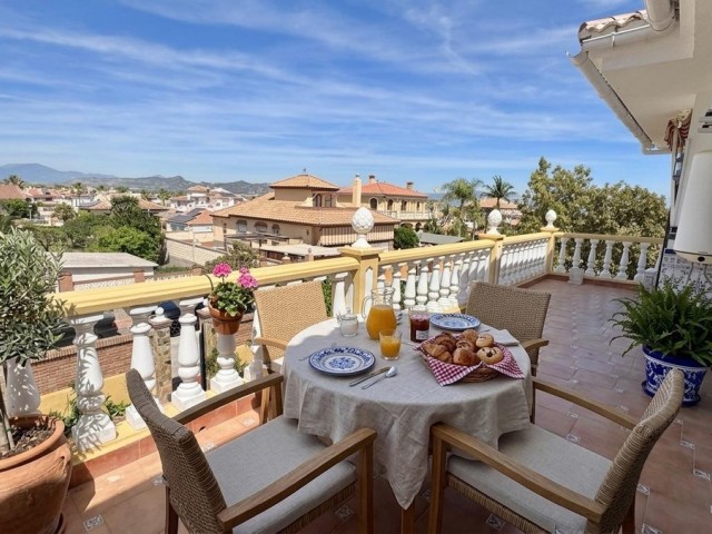 Villa avec 5 Chambres  à Alhaurín de la Torre