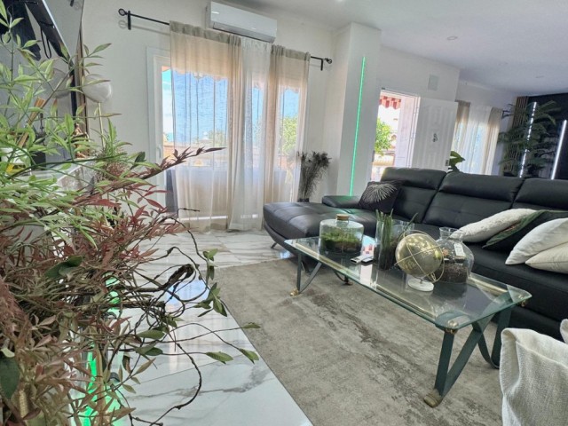 5 Slaapkamer Villa in Alhaurín de la Torre
