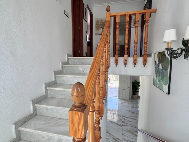 5 Slaapkamer Villa in Alhaurín de la Torre