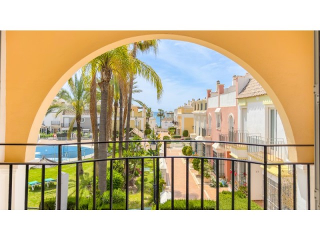 3 Bedrooms Townhouse in Marbella