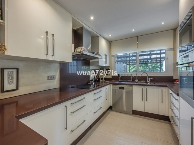 2 Makuuhuoneen Rivitalo Benahavís