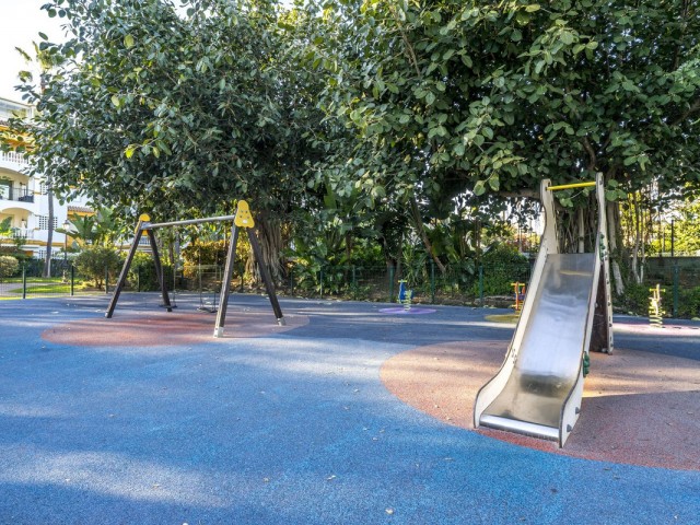 2 Makuuhuoneen Huoneisto Puerto Banús