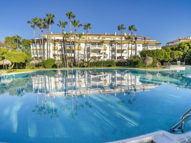 Apartment, Puerto Banús, R5364052