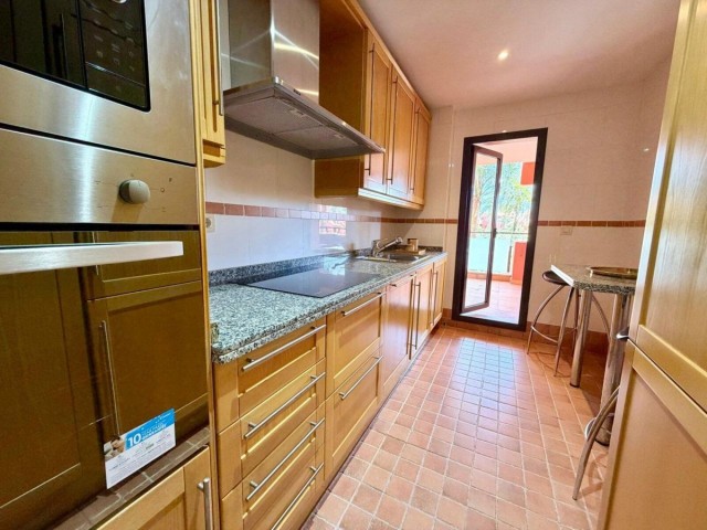 2 Makuuhuoneen Huoneisto Estepona