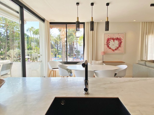 3 Makuuhuoneen Huoneisto Puerto Banús