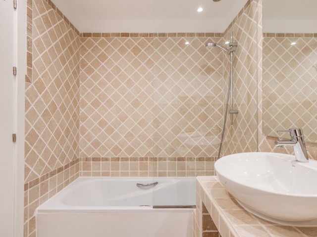 2 Makuuhuoneen Huoneisto Estepona