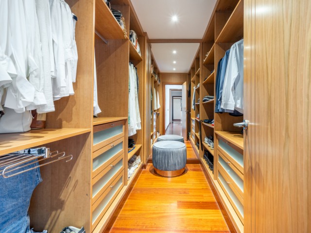 3 Makuuhuoneen Huoneisto Puerto Banús