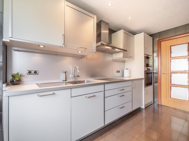 3 Makuuhuoneen Huoneisto Puerto Banús