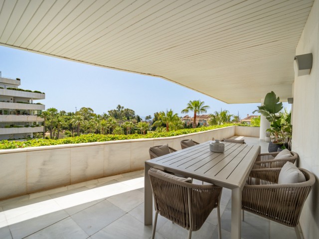 3 Makuuhuoneen Huoneisto Puerto Banús