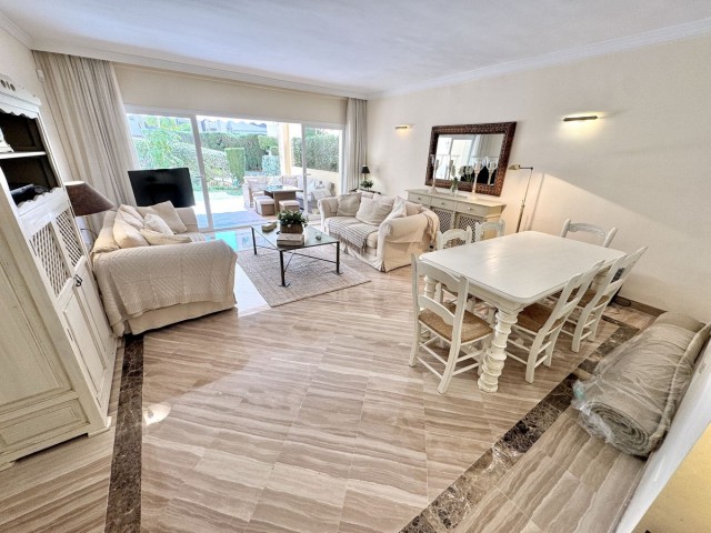 Appartement avec 2 Chambres  à Elviria