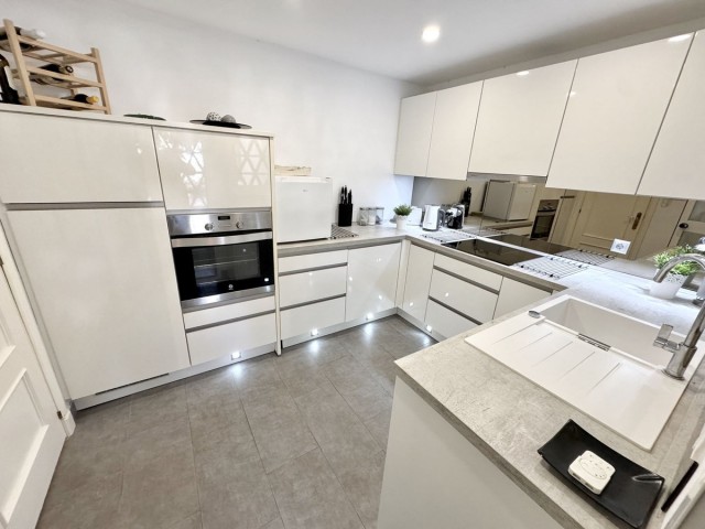 Appartement avec 2 Chambres  à Elviria