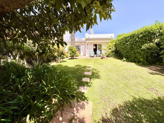 Huvila, Nueva Andalucia