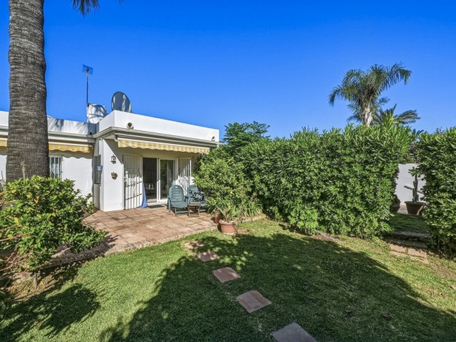 2 Schlafzimmer Villa in Nueva Andalucía