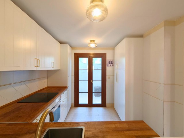 Maison mitoyenne avec 3 Chambres  à La Alcaidesa