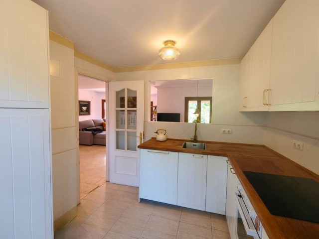 Maison mitoyenne avec 3 Chambres  à La Alcaidesa