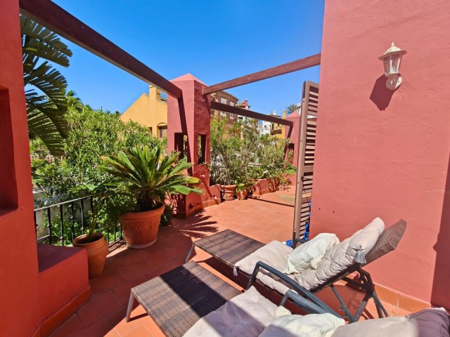 Maison mitoyenne avec 3 Chambres  à La Alcaidesa