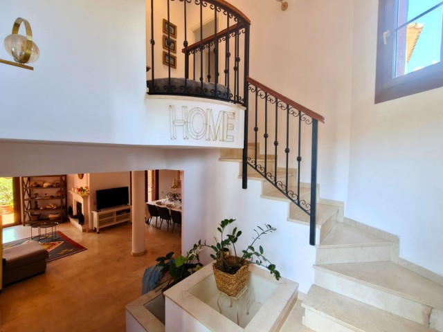 Maison mitoyenne avec 3 Chambres  à La Alcaidesa