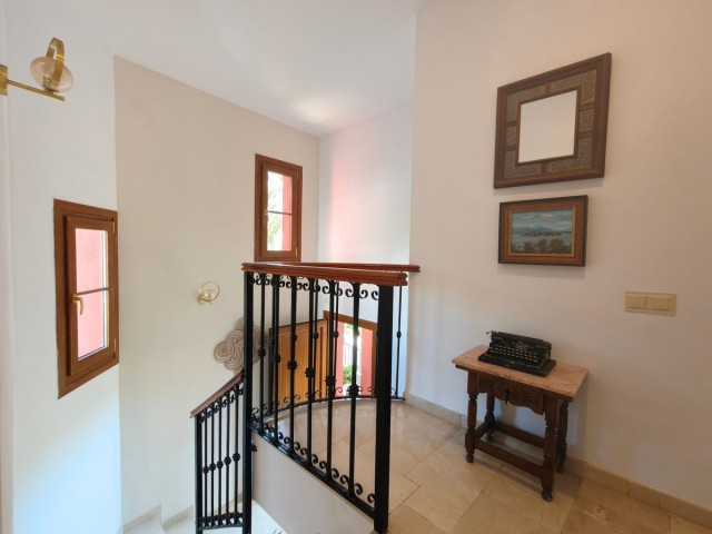 Maison mitoyenne avec 3 Chambres  à La Alcaidesa