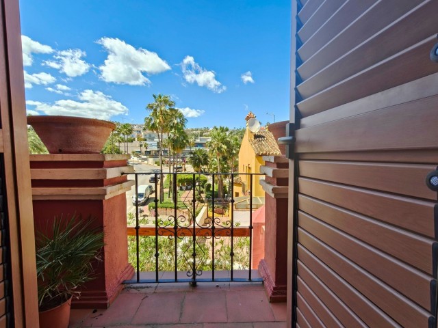 Maison mitoyenne avec 3 Chambres  à La Alcaidesa