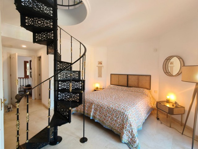 Maison mitoyenne avec 3 Chambres  à La Alcaidesa