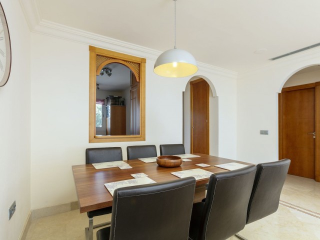 Appartement avec 2 Chambres  à Nueva Andalucía