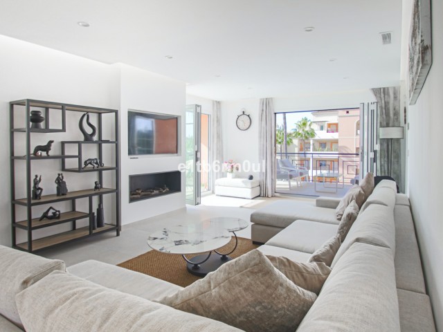 Appartement avec 2 Chambres  à Nueva Andalucía