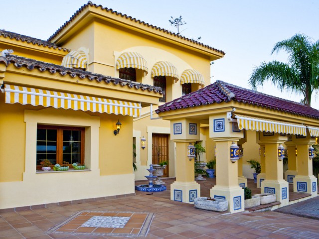 6 Soveroms Villa i Nueva Andalucía