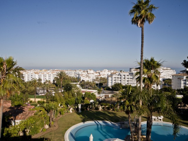 6 Soveroms Villa i Nueva Andalucía
