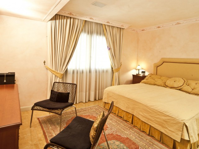 6 Soveroms Villa i Nueva Andalucía