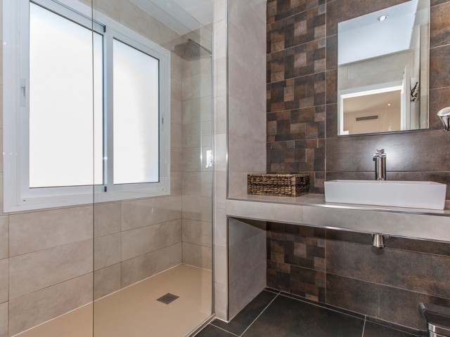 Kattohuoneisto Elviria