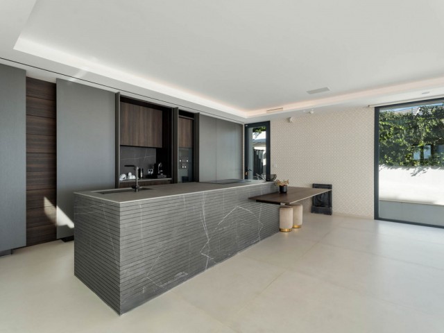 6 Makuuhuoneen Huvila Benahavís