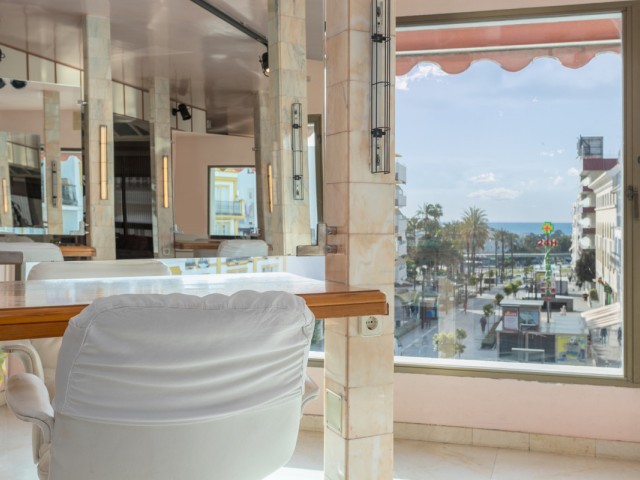 Commercial avec 1 Chambres  à San Pedro de Alcántara