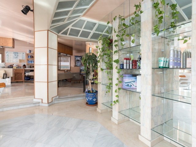 Commercial avec 1 Chambres  à San Pedro de Alcántara