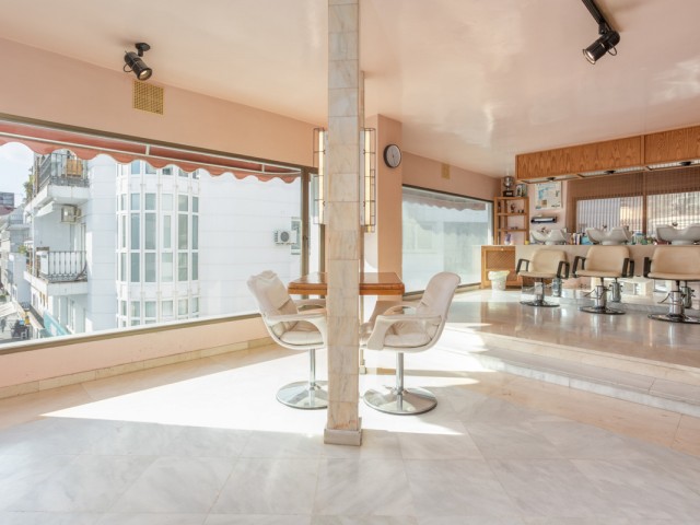 Commercial avec 1 Chambres  à San Pedro de Alcántara