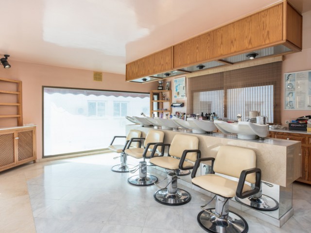 Commercial avec 1 Chambres  à San Pedro de Alcántara