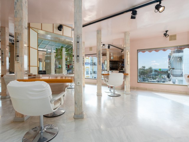 Commercial avec 1 Chambres  à San Pedro de Alcántara