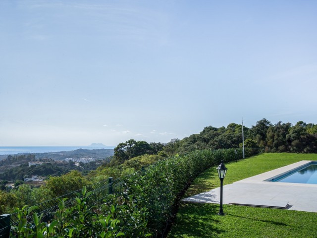 6 Makuuhuoneen Huvila Benahavís