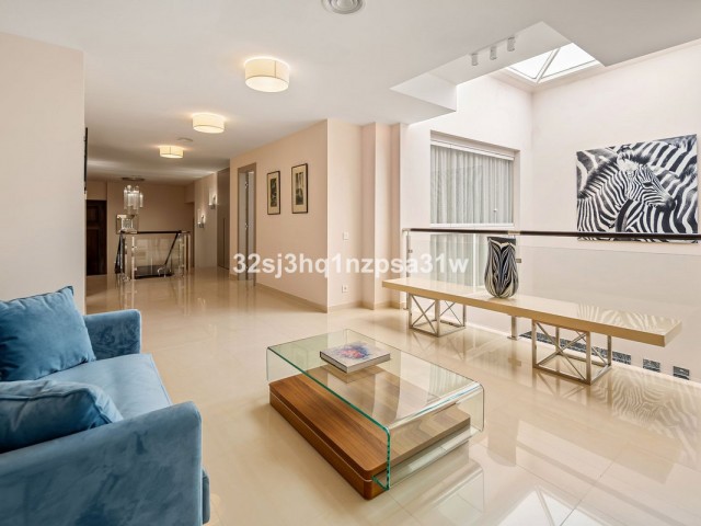 Appartement avec 6 Chambres  à Marbella