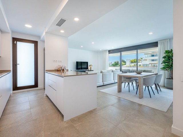 3 Makuuhuoneen Huoneisto Estepona