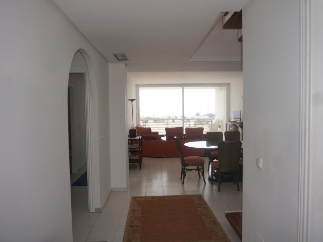 Kattohuoneisto Miraflores