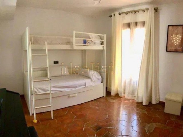 Adosado con 3 Dormitorios  en Guadalmina Baja